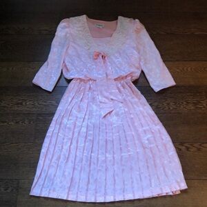 Vintage Drop Waist Pleated Pink Lace Collar Dress